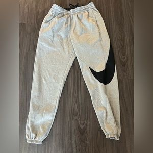 Nike Joggers -Men- Medium